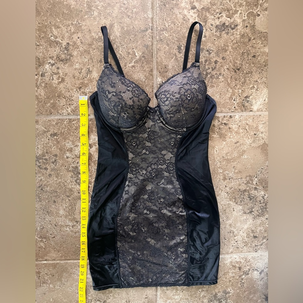 Shapewear - Picture 2 of 3